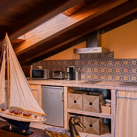 克色图里国卡乡村民宿 *